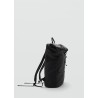 Mochila engomada cierre solapa